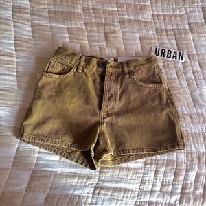 UO NWT High Waisted Tan Carpenter Shorts